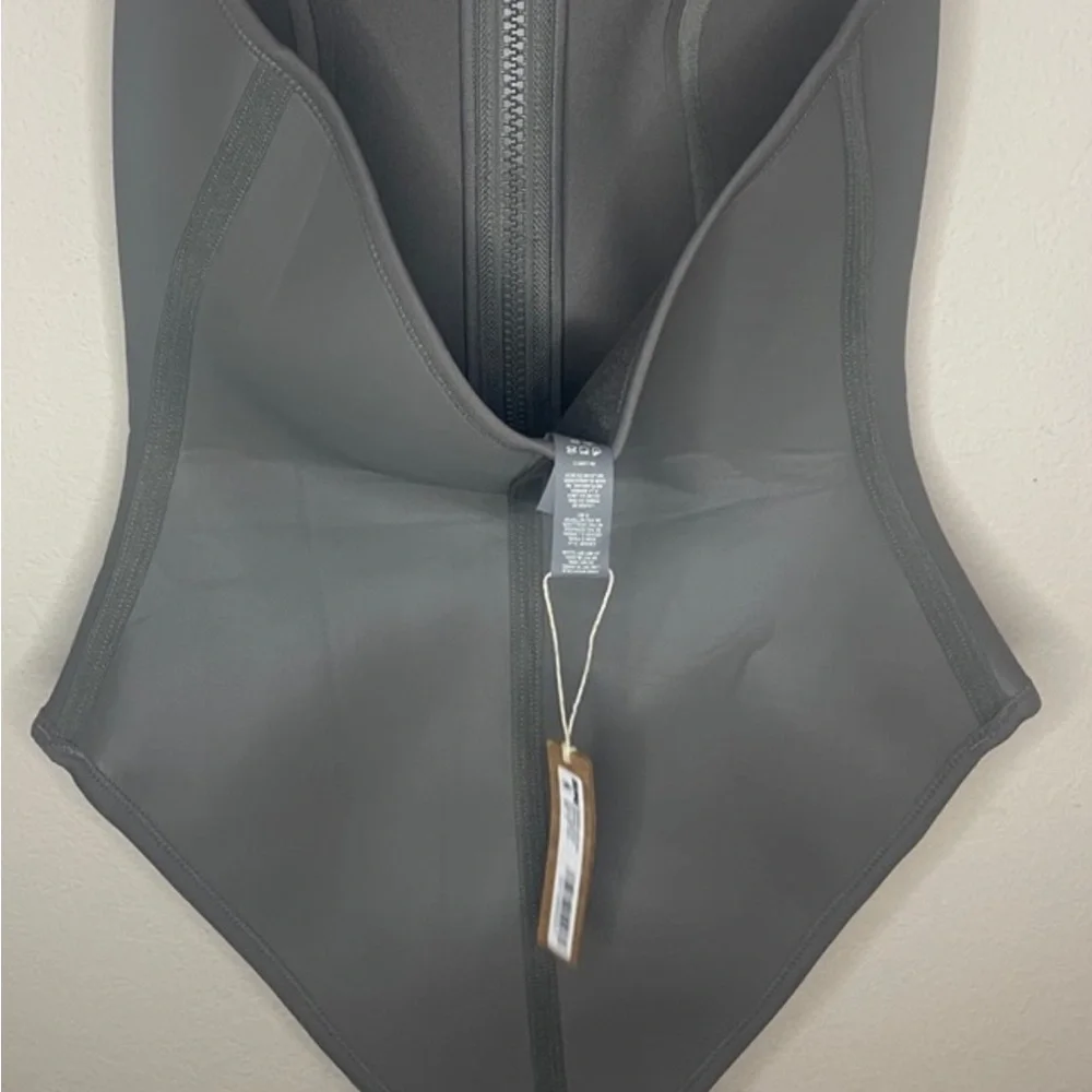 SKIMS Rubberized Scuba Swimsuit Strapless One Piece Grey Chalk Size M NWOT